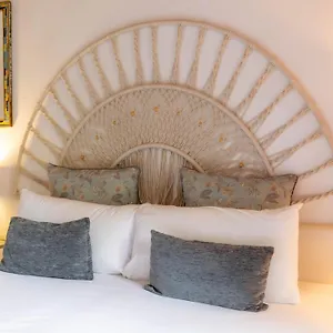 https://primavera-hostel.topbarcelonahotels.com